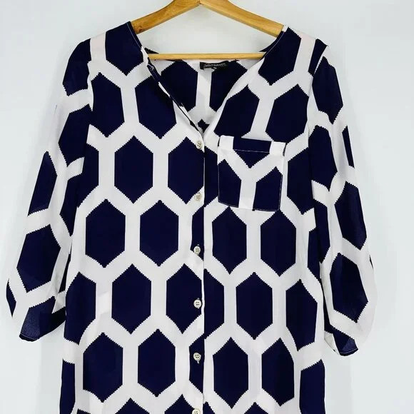 Gameday Couture Purple White Gold Printed V-Neck LSU Pocket Tunic Top Size S - Picture 3 of 9